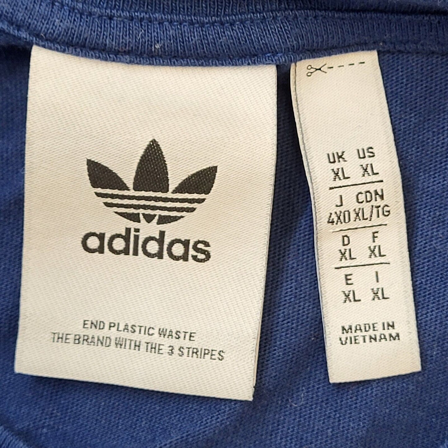 Adidas T-Shirt (XL)